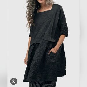 Alembika Urban Haven Pinstripe Crinkle Dress - Charcoal Pin Stripe - Size XL